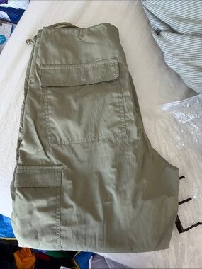 NWT Local European Parachute Pant in Sage XS/S